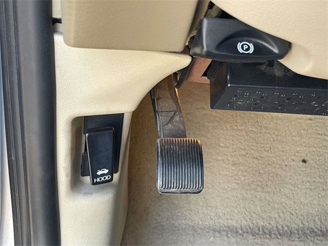 Used 2007 Mercury Grand Marquis LS image 31