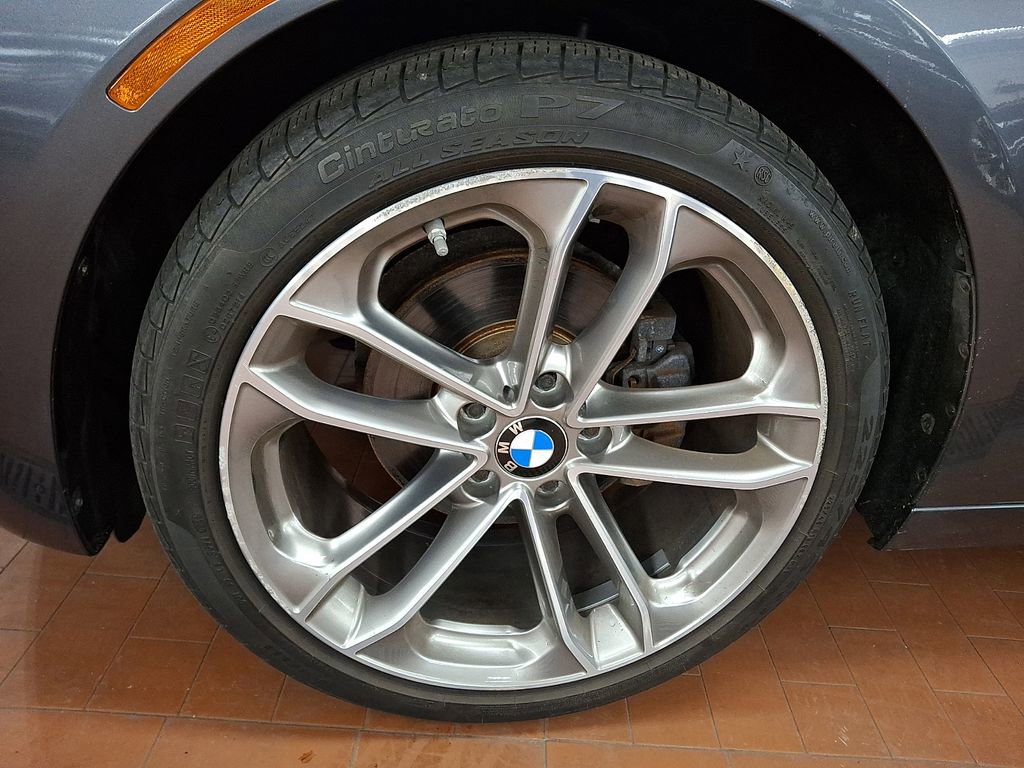 Used 2018 BMW 330i Gran Turismo xDrive image 8
