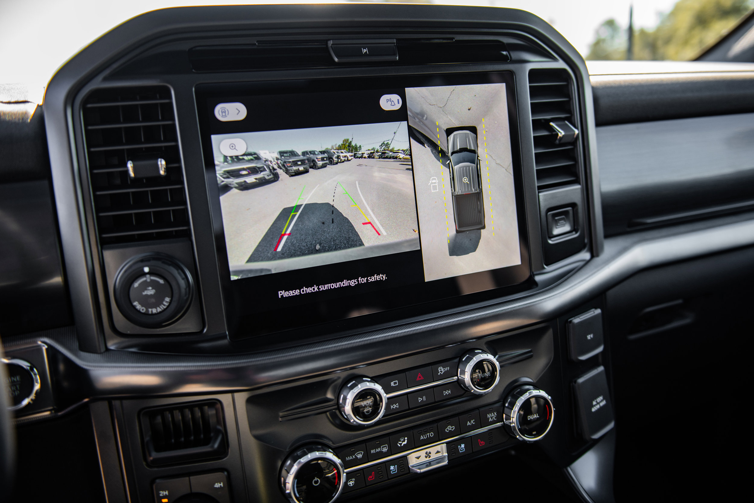 New 2025 Ford F150 Lariat w/ Equipment Group 501A Mid image 16