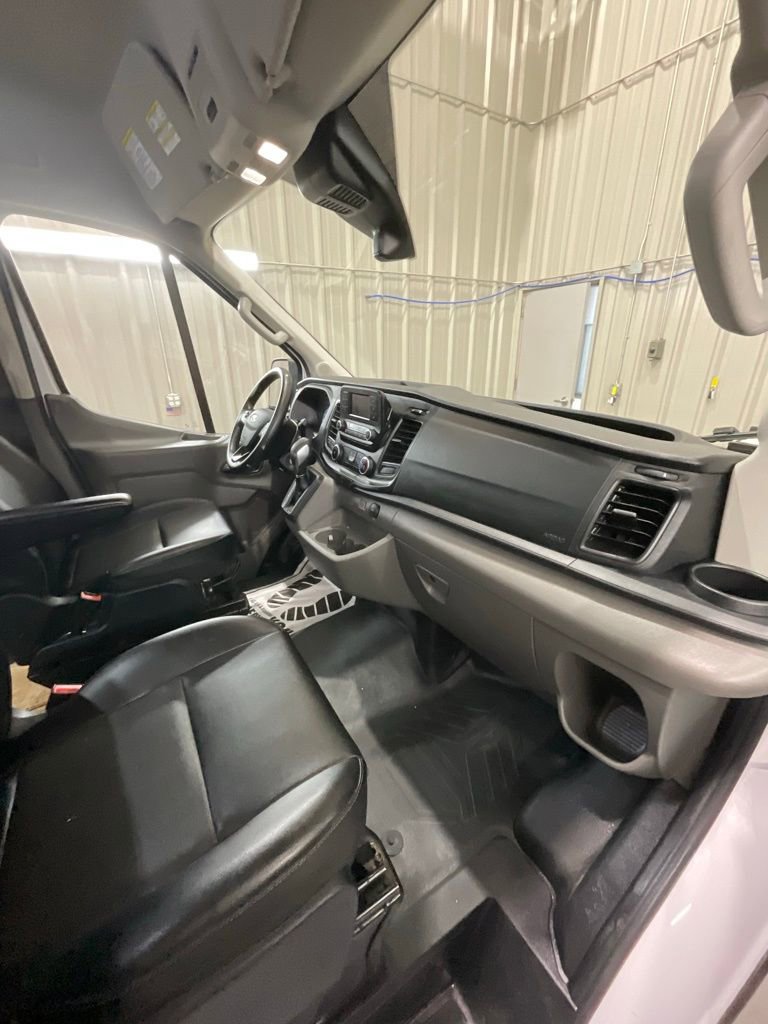 Used 2023 Ford Transit 250 Medium Roof image 12