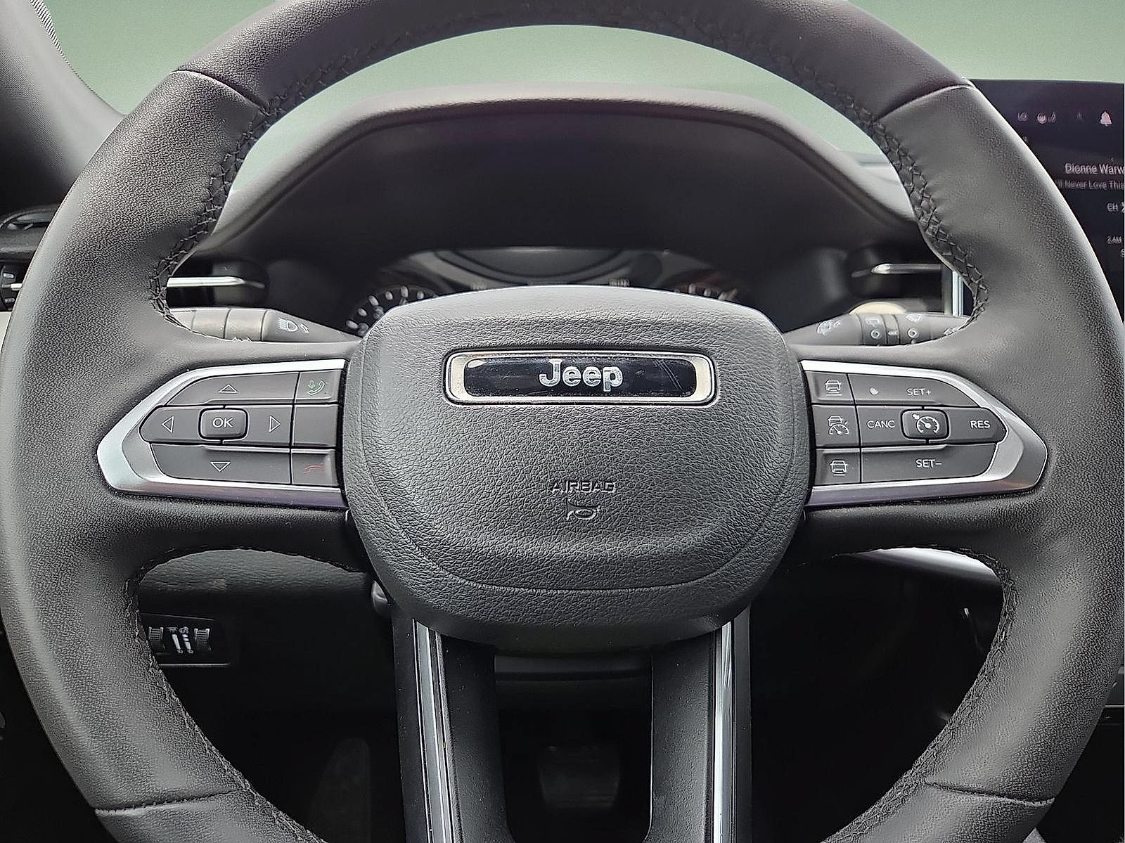 Used 2025 Jeep Compass Limited AWD/4WD image 24