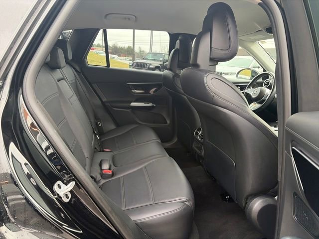 Used 2024 Mercedes-Benz GLC 300 image 31