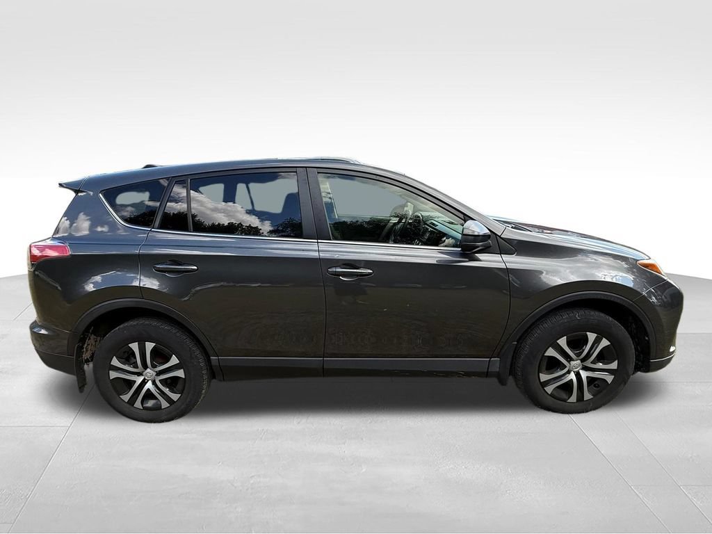 Used 2018 Toyota RAV4 LE w/ All Weather Liner Package AWD/4WD image 7
