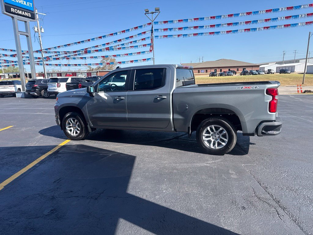 Used 2026 Chevrolet Silverado 1500 RST AWD/4WD image 9