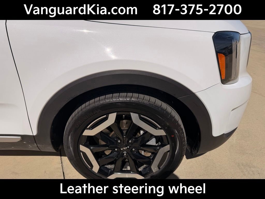 Certified 2025 Kia Telluride S image 11