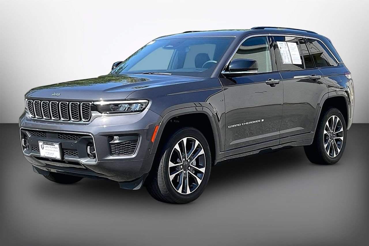 Certified 2023 Jeep Grand Cherokee Overland AWD/4WD image 4