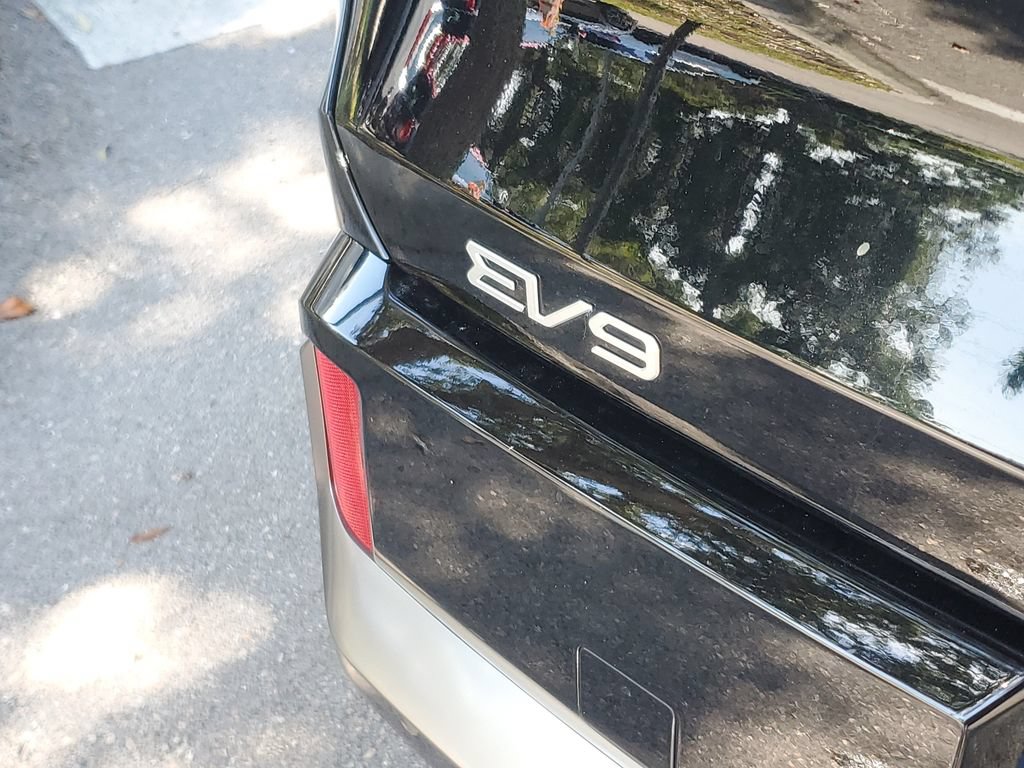Used 2024 Kia EV9 GT-Line AWD/4WD image 30