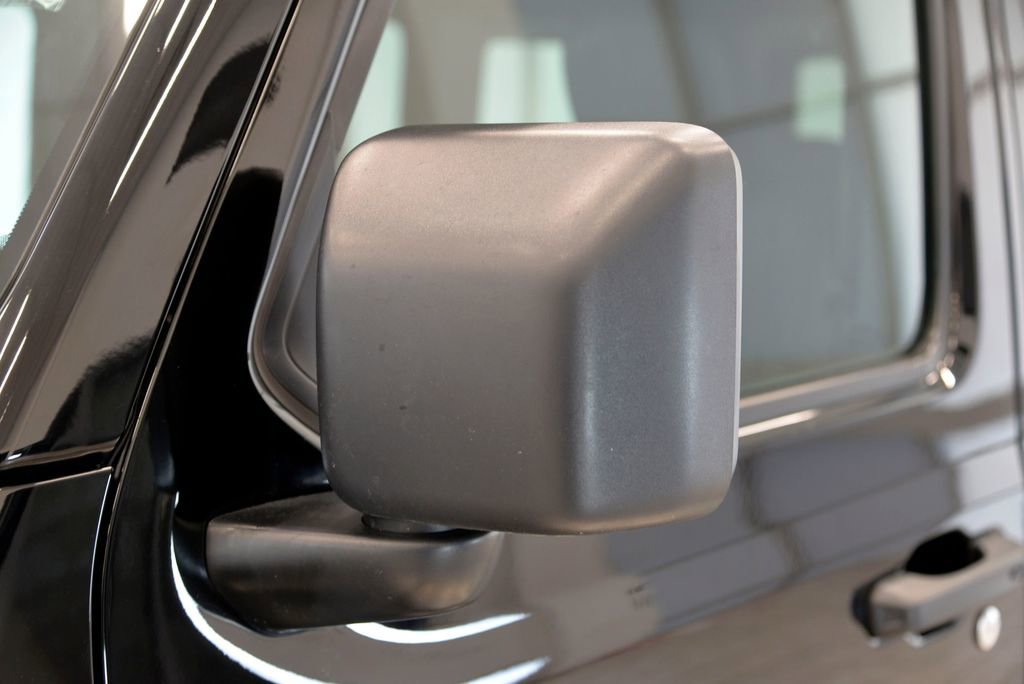 Used 2021 Jeep Wrangler Unlimited Sahara image 12