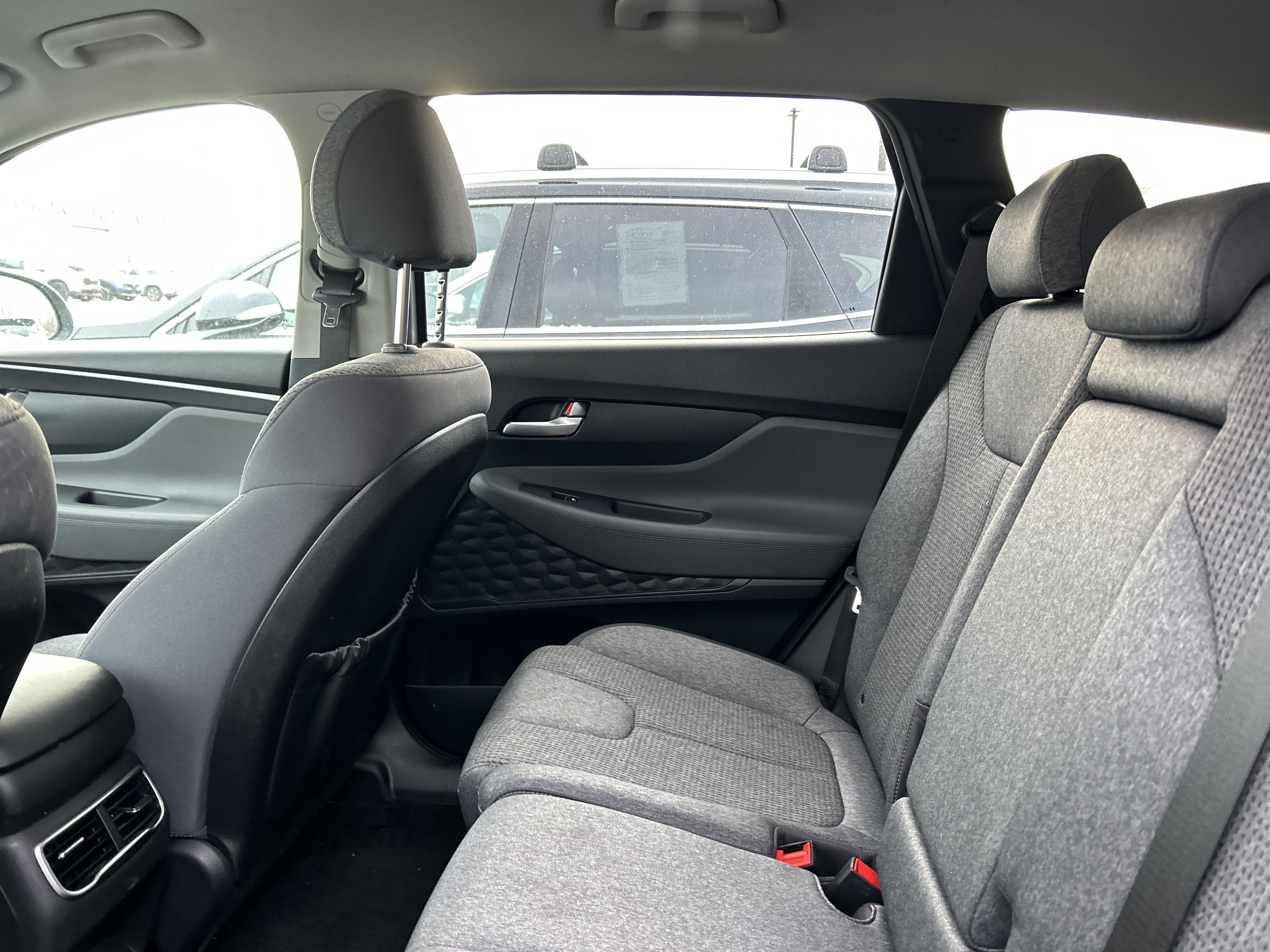 Used 2023 Hyundai Santa Fe SE image 15