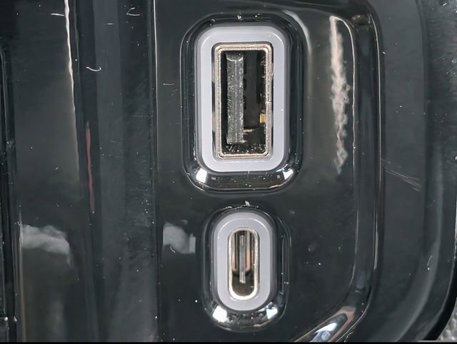 Used 2022 Chevrolet Silverado 1500 ZR2 image 20