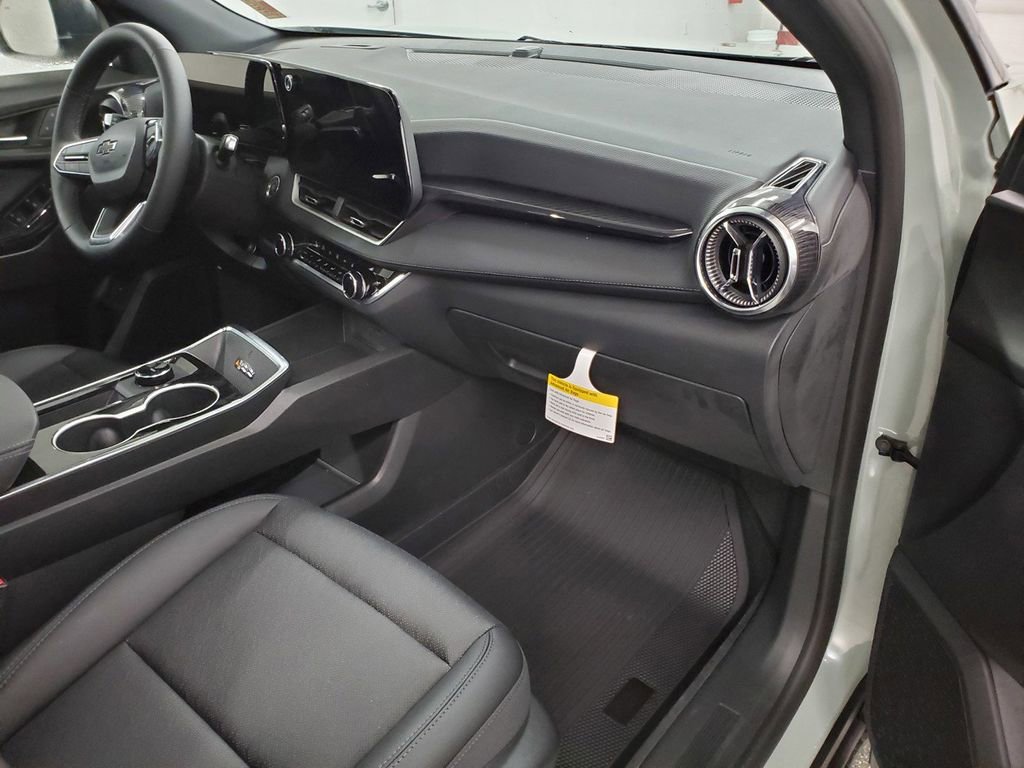 New 2026 Chevrolet Equinox LT w/ Convenience Package II image 11