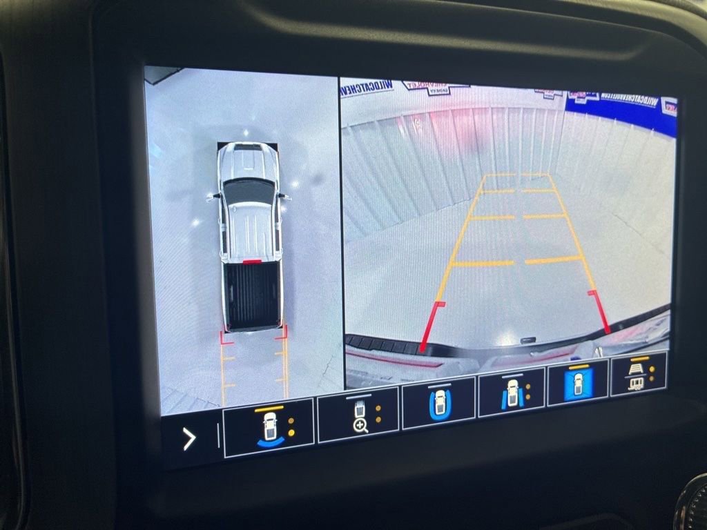 Used 2022 GMC Sierra 2500 Denali w/ Denali Ultimate Package image 12