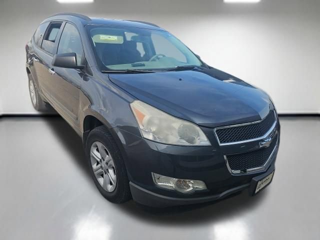 Used 2012 Chevrolet Traverse LS FWD image 2