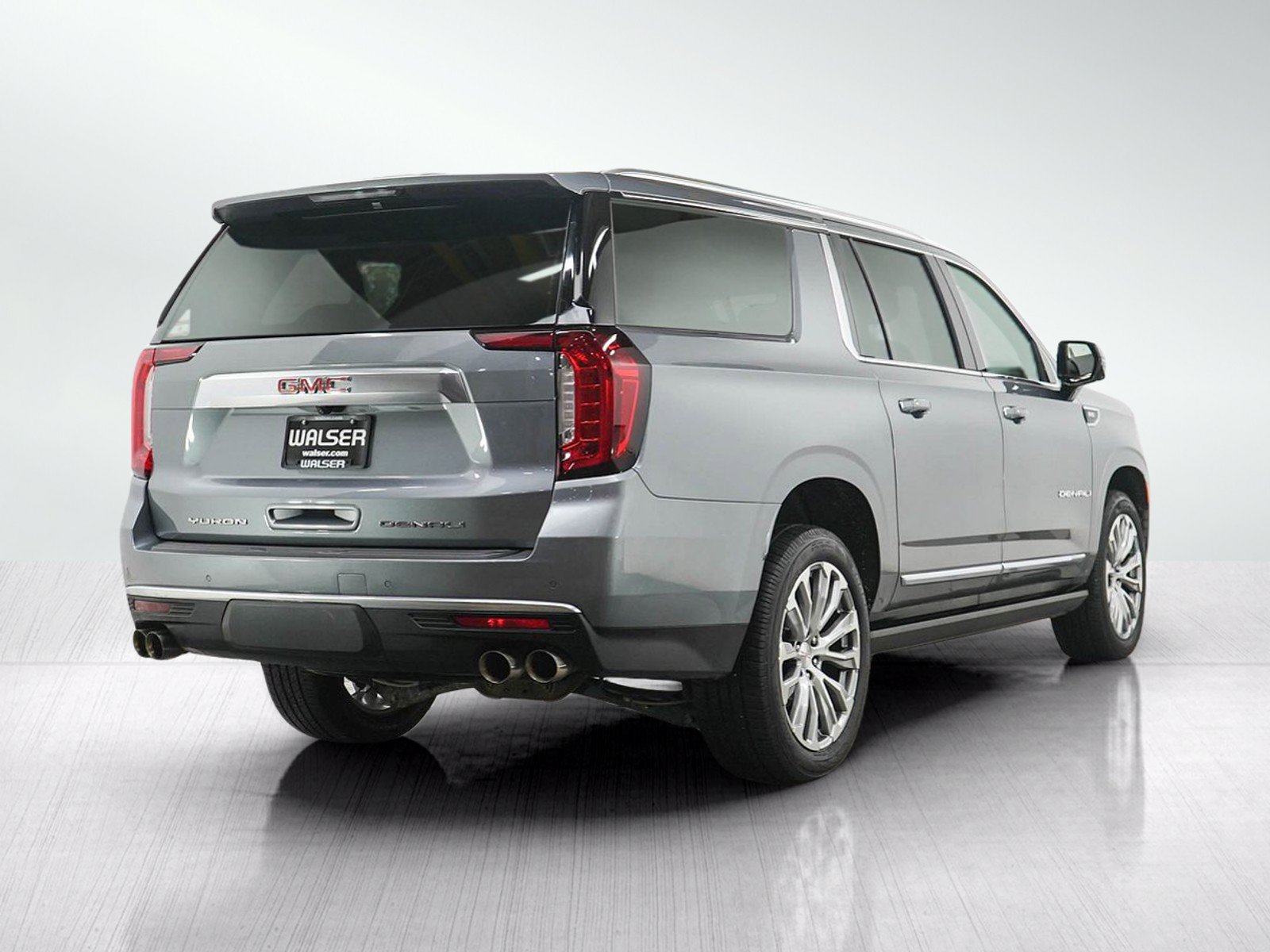 Used 2022 GMC Yukon XL Denali AWD/4WD image 5