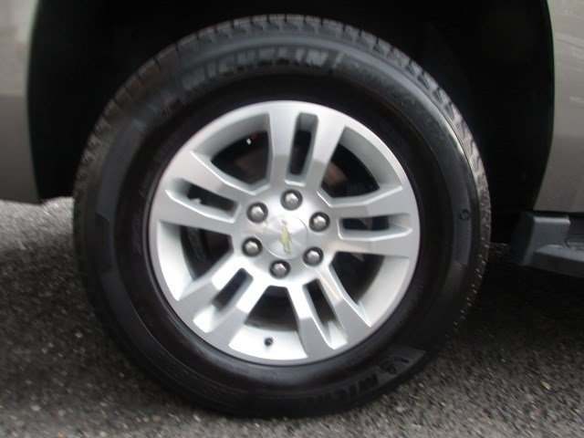 Used 2017 Chevrolet Tahoe LS AWD/4WD image 11