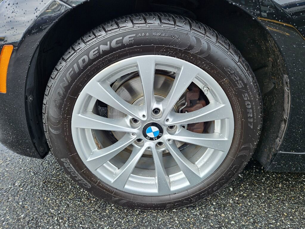 Used 2018 BMW 320i xDrive Sedan image 8