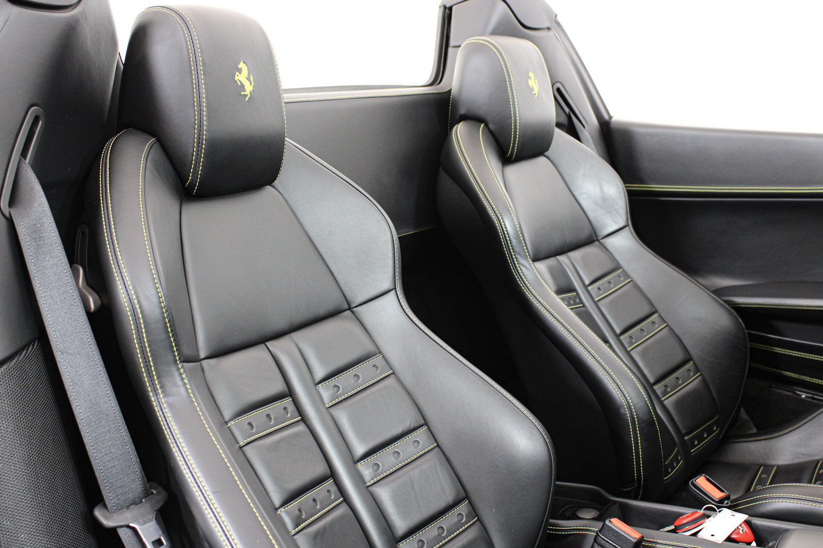 Used 2015 Ferrari 458 Spider RWD image 31
