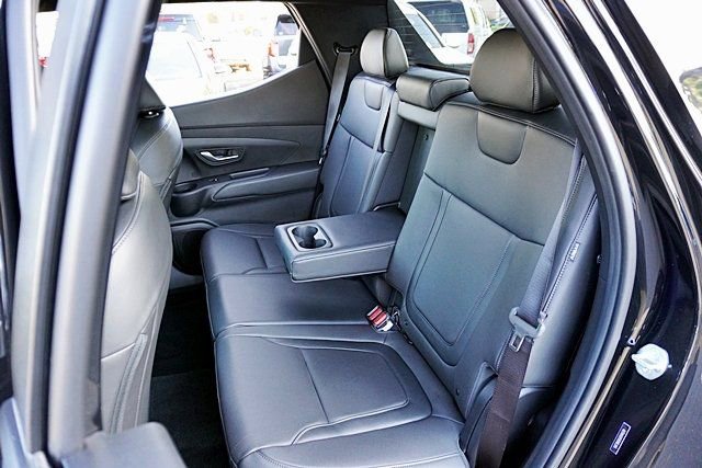 Certified 2025 Hyundai Santa Cruz SEL FWD image 17