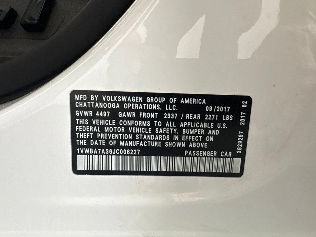 Used 2018 Volkswagen Passat 2.0T SE FWD image 30