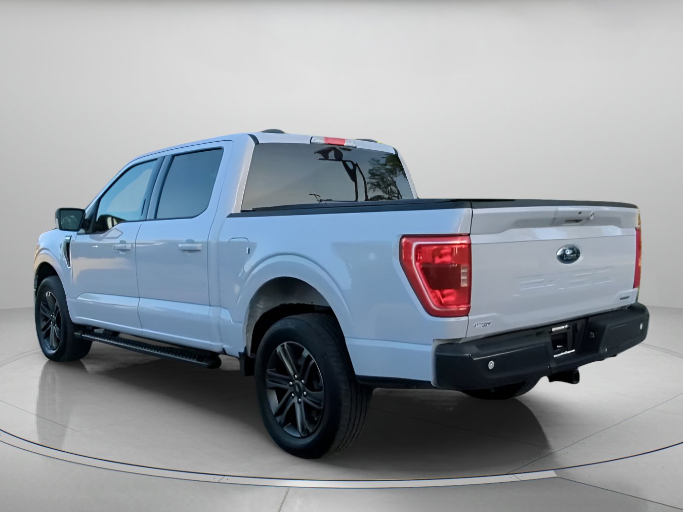 Certified 2022 Ford F150 XLT w/ Equipment Group 302A High image 21