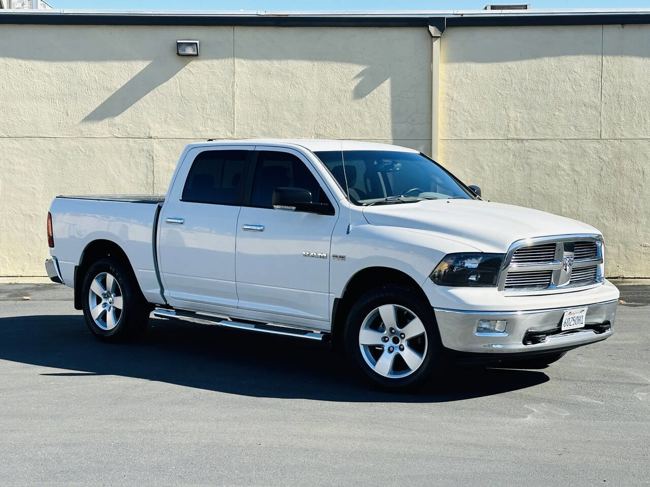 Used 2009 Dodge Ram 1500 Truck SLT w/ Big Horn Regional Pkg image 2