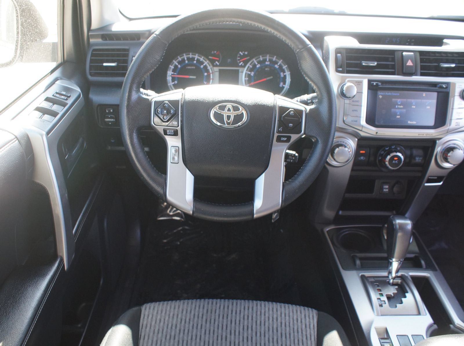 Used 2016 Toyota 4Runner SR5 AWD/4WD image 5
