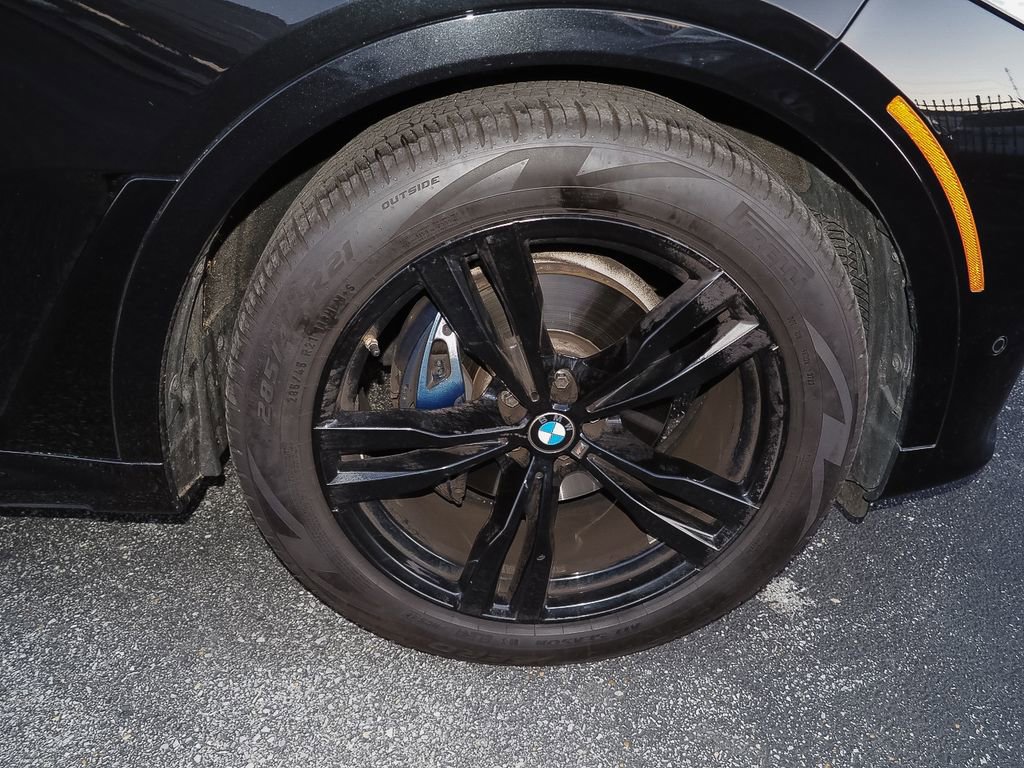 Used 2022 BMW X7 xDrive40i w/ M Sport Package image 39