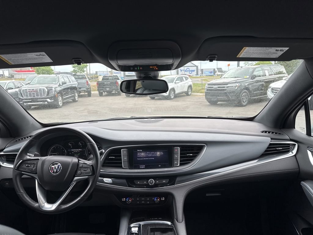 Used 2024 Buick Enclave Essence AWD/4WD image 22