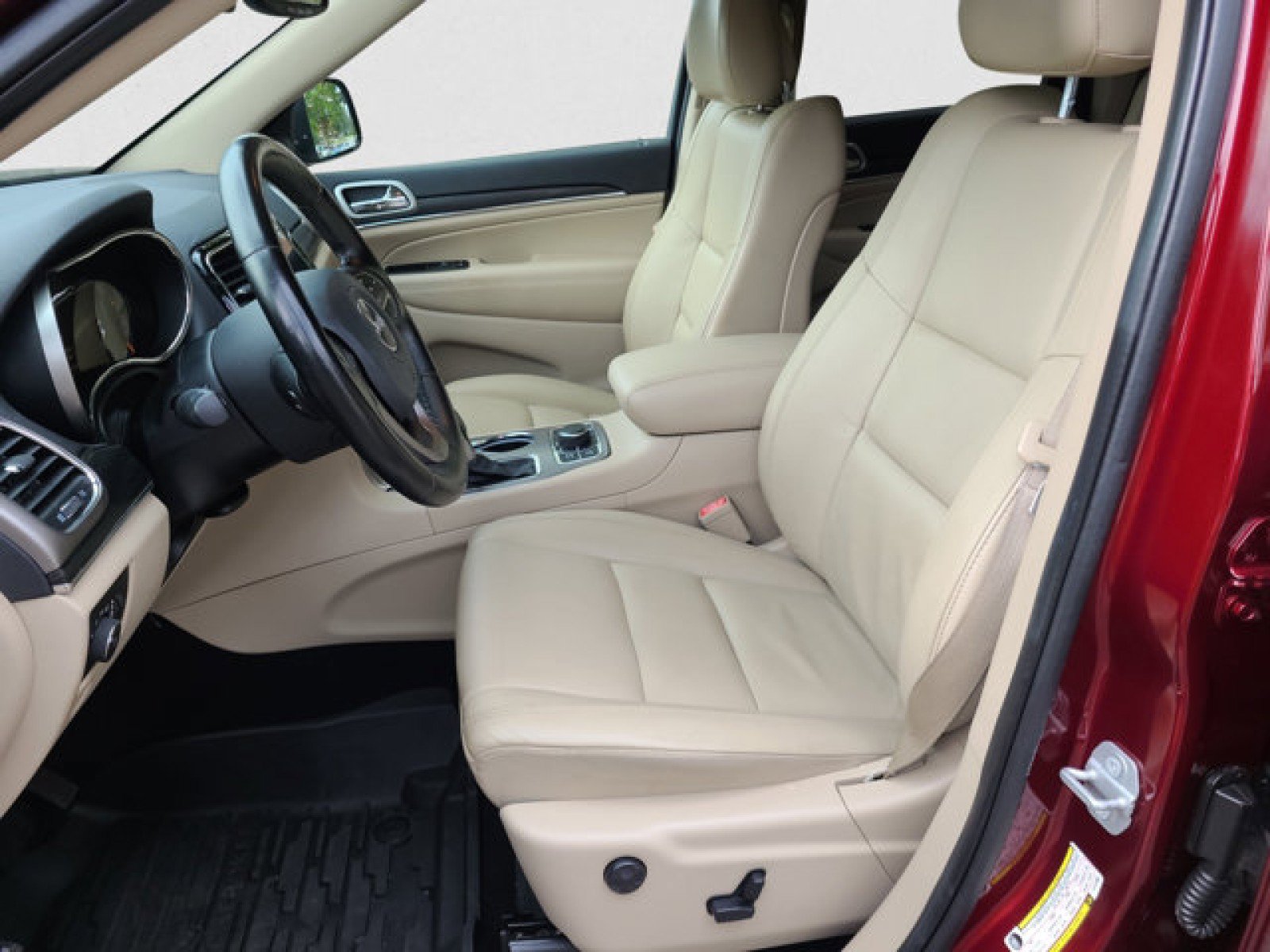 Used 2020 Jeep Grand Cherokee Limited AWD/4WD image 11