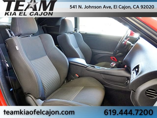 Used 2022 Dodge Challenger R/T RWD image 15