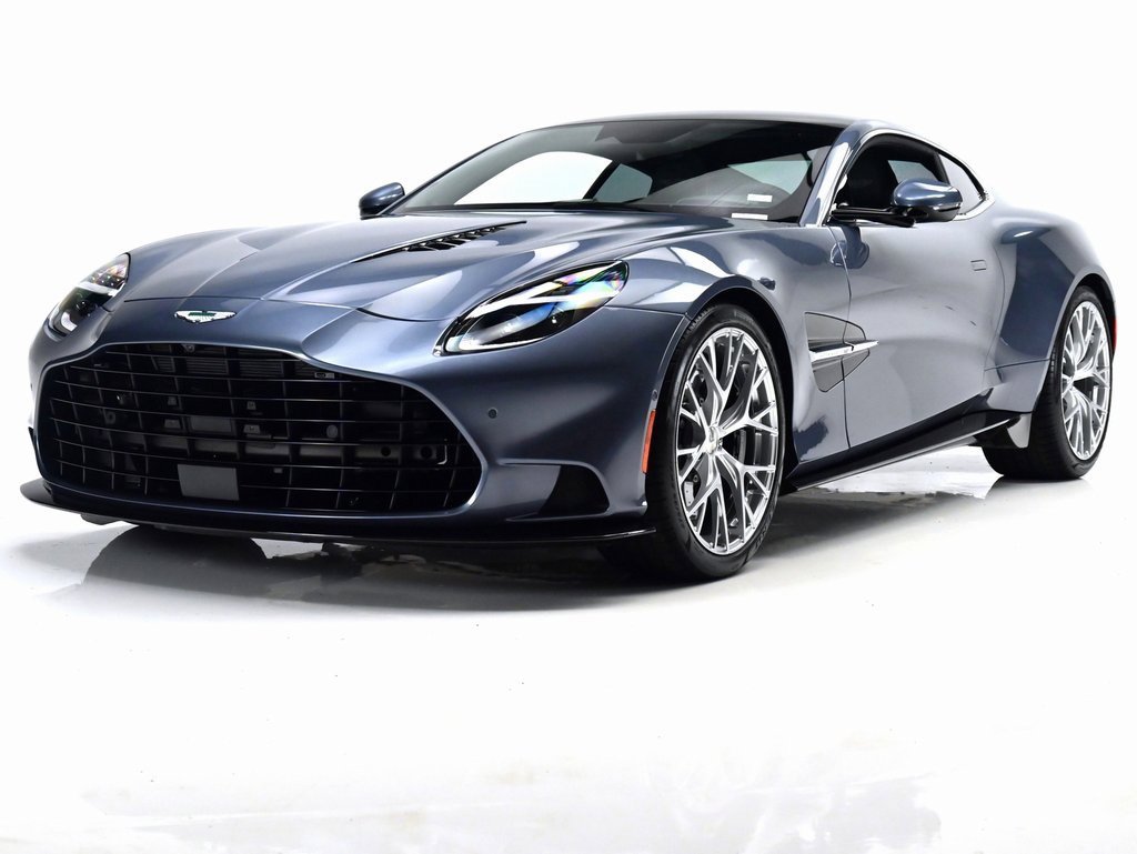 Used 2025 Aston Martin Vanquish image 40