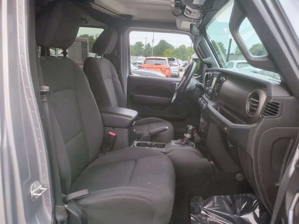 Used 2019 Jeep Wrangler Unlimited Sport S AWD/4WD image 19