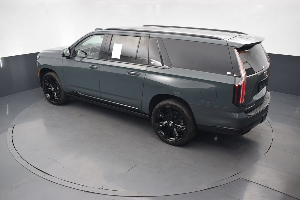 Certified 2026 Cadillac Escalade ESV Sport w/ Touring Package AWD/4WD image 47
