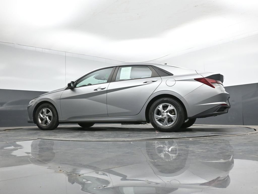 Used 2021 Hyundai Elantra SE FWD image 40