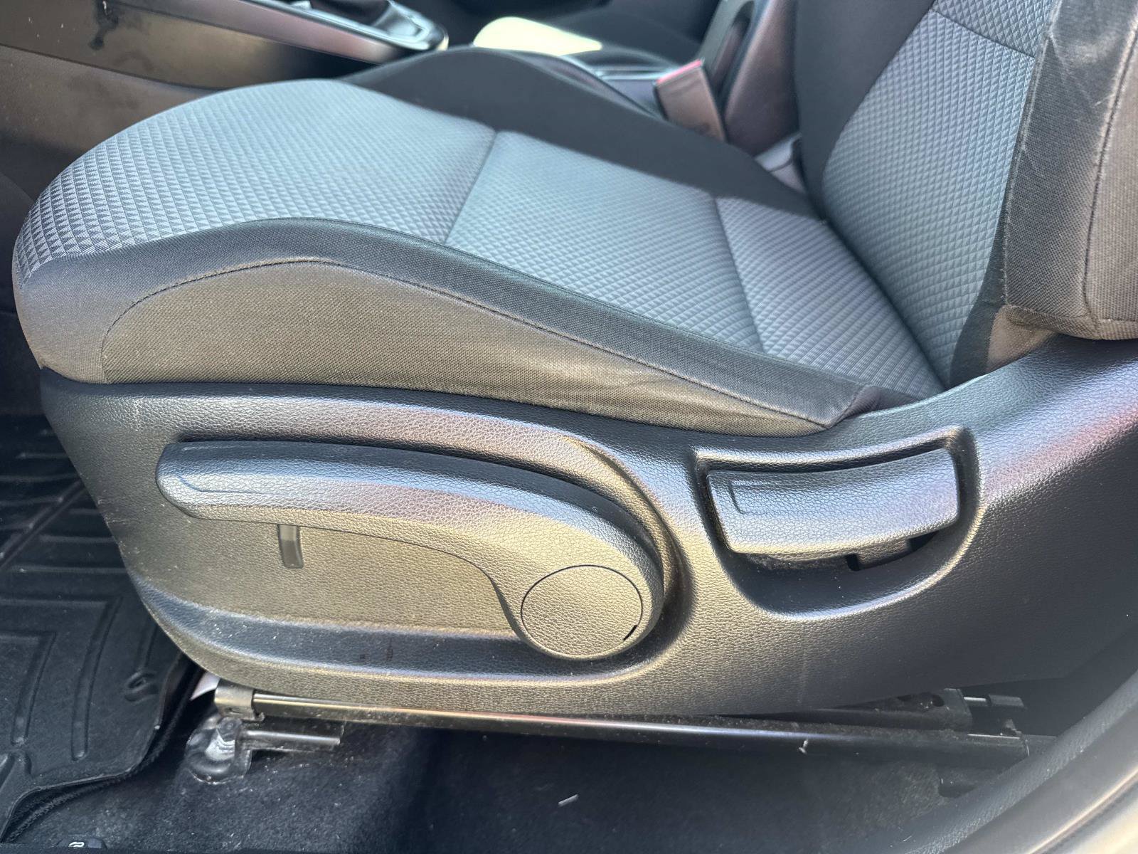 Used 2022 Kia Soul LX FWD image 16
