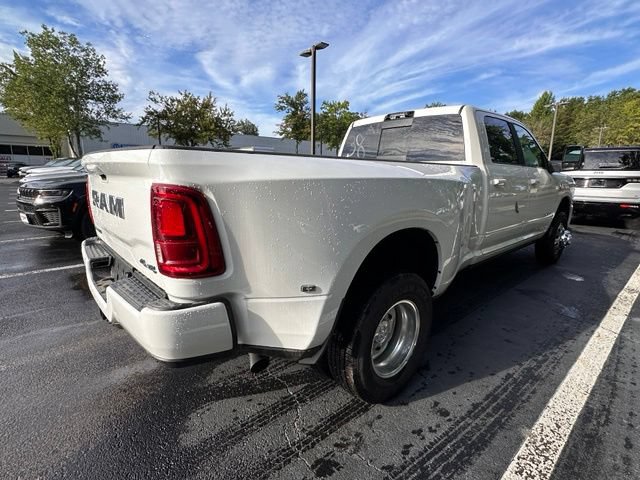 New 2026 RAM 3500 Laramie AWD/4WD image 6