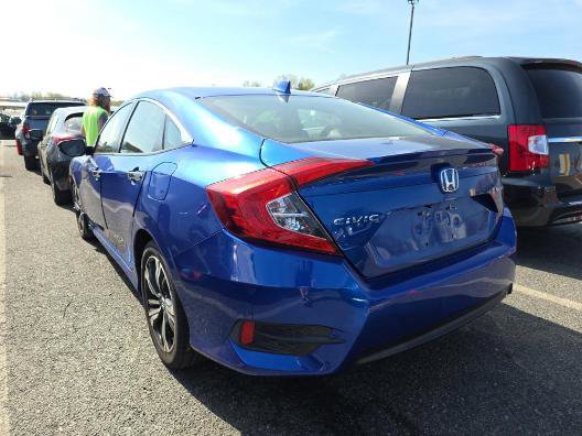 Used 2018 Honda Civic Touring image 2