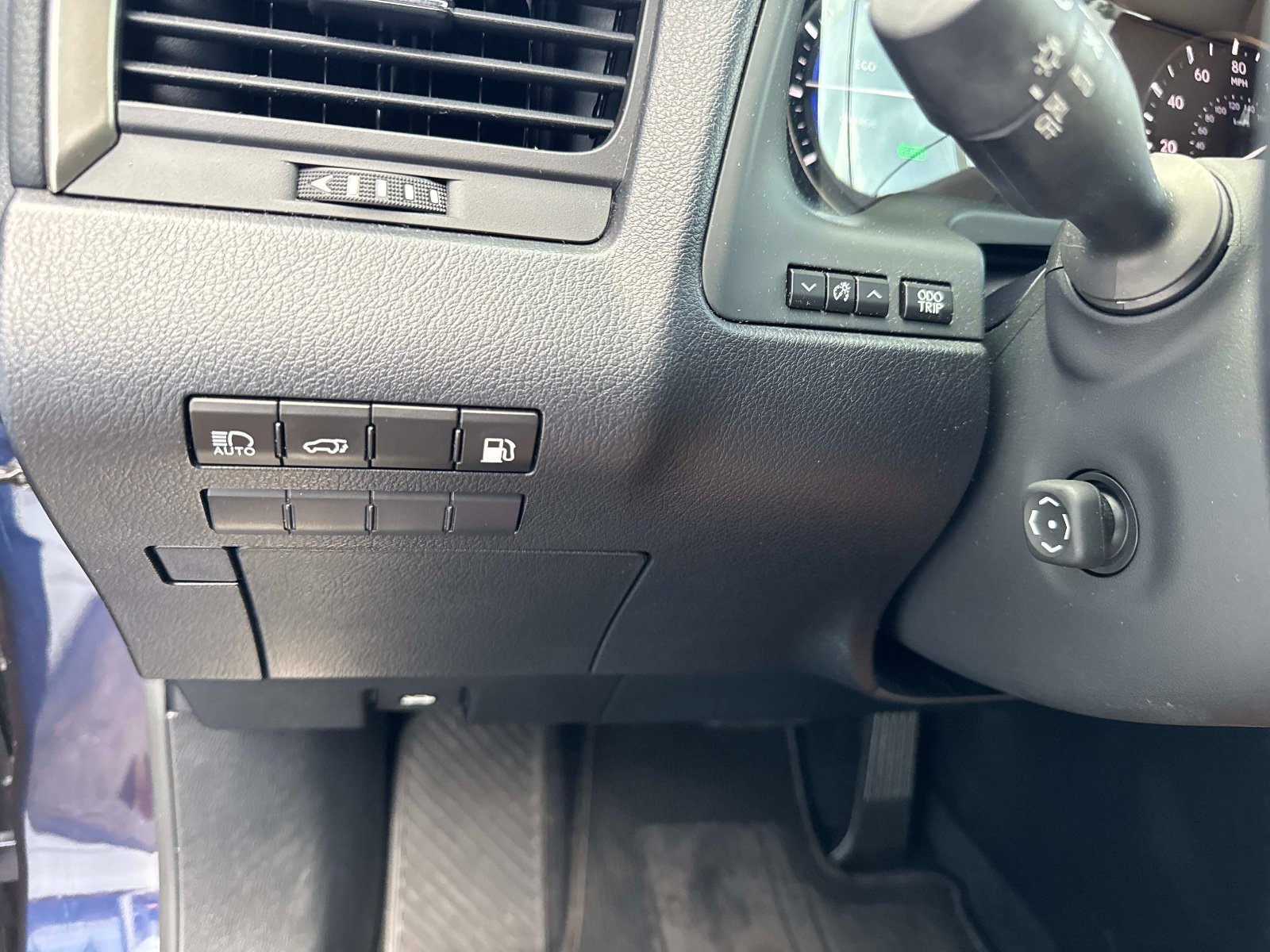 Certified 2022 Lexus RX 450hL AWD w/ Premium Package image 34