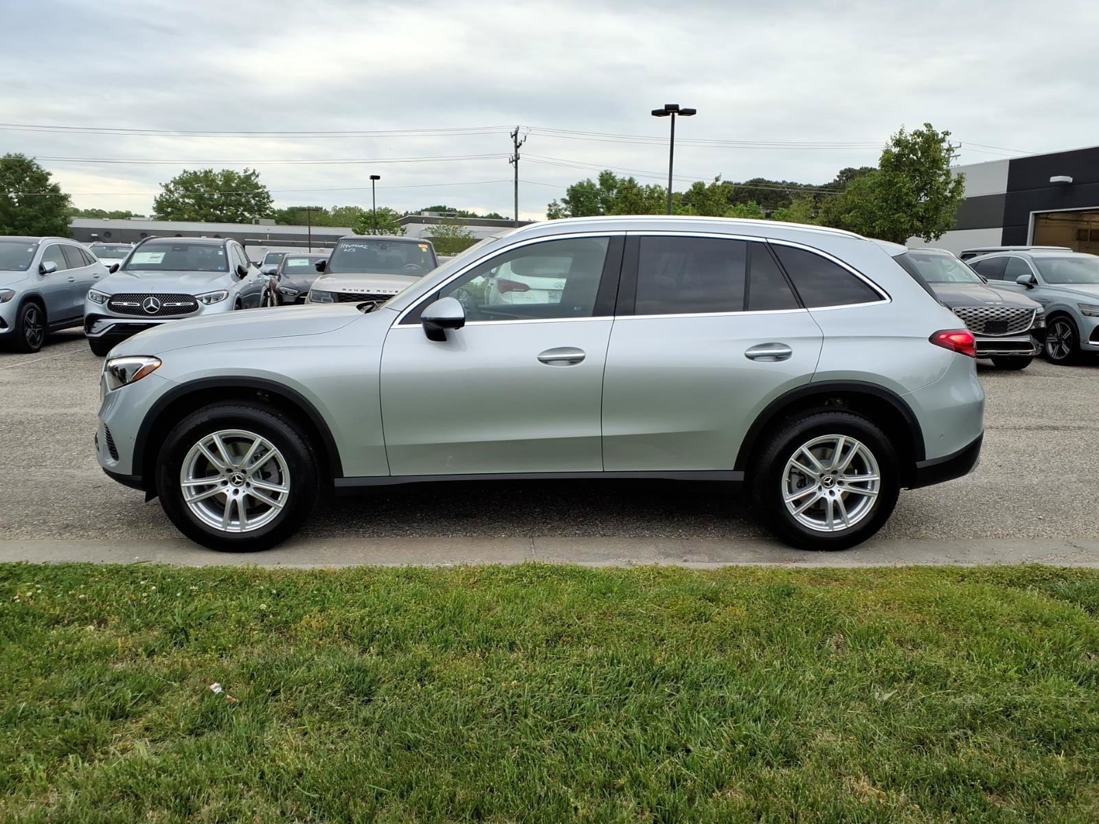 New 2026 Mercedes-Benz GLC 300 4MATIC image 11