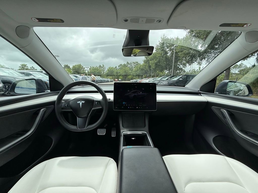 Used 2023 Tesla Model Y Performance image 18