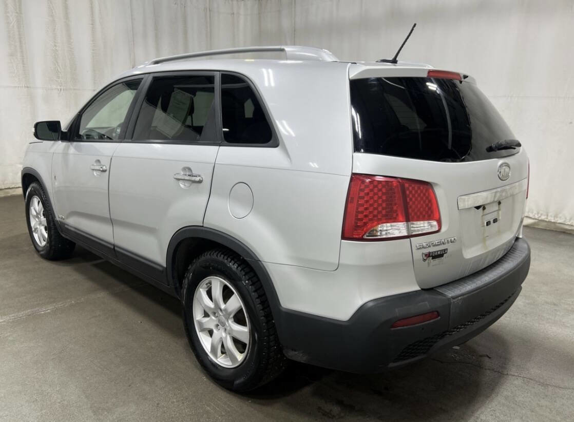 Used 2015 Kia Sorento LX AWD/4WD image 2