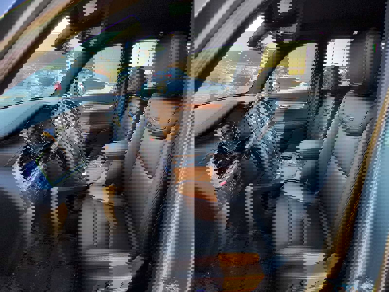 Used 2025 Cadillac XT6 Luxury image 24