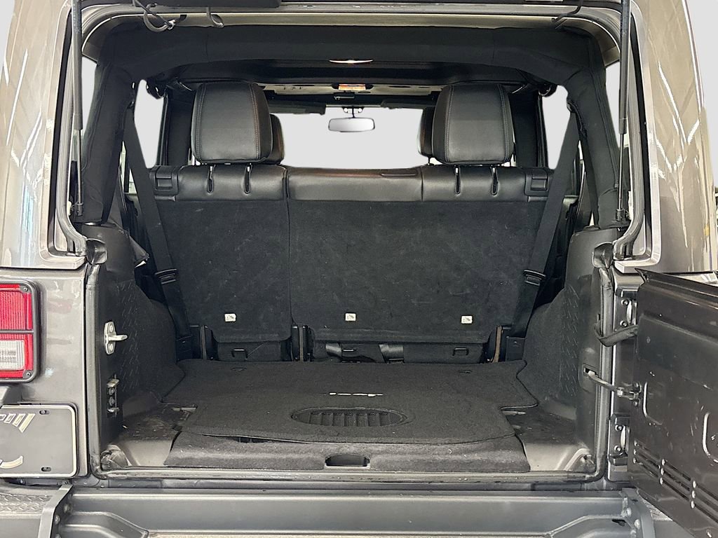 Used 2016 Jeep Wrangler Unlimited Sahara image 24