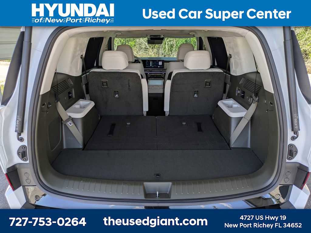 Used 2025 Hyundai Santa Fe Calligraphy FWD image 13