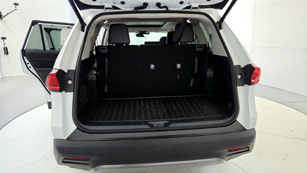 Certified 2025 Toyota Grand Highlander FWD image 27