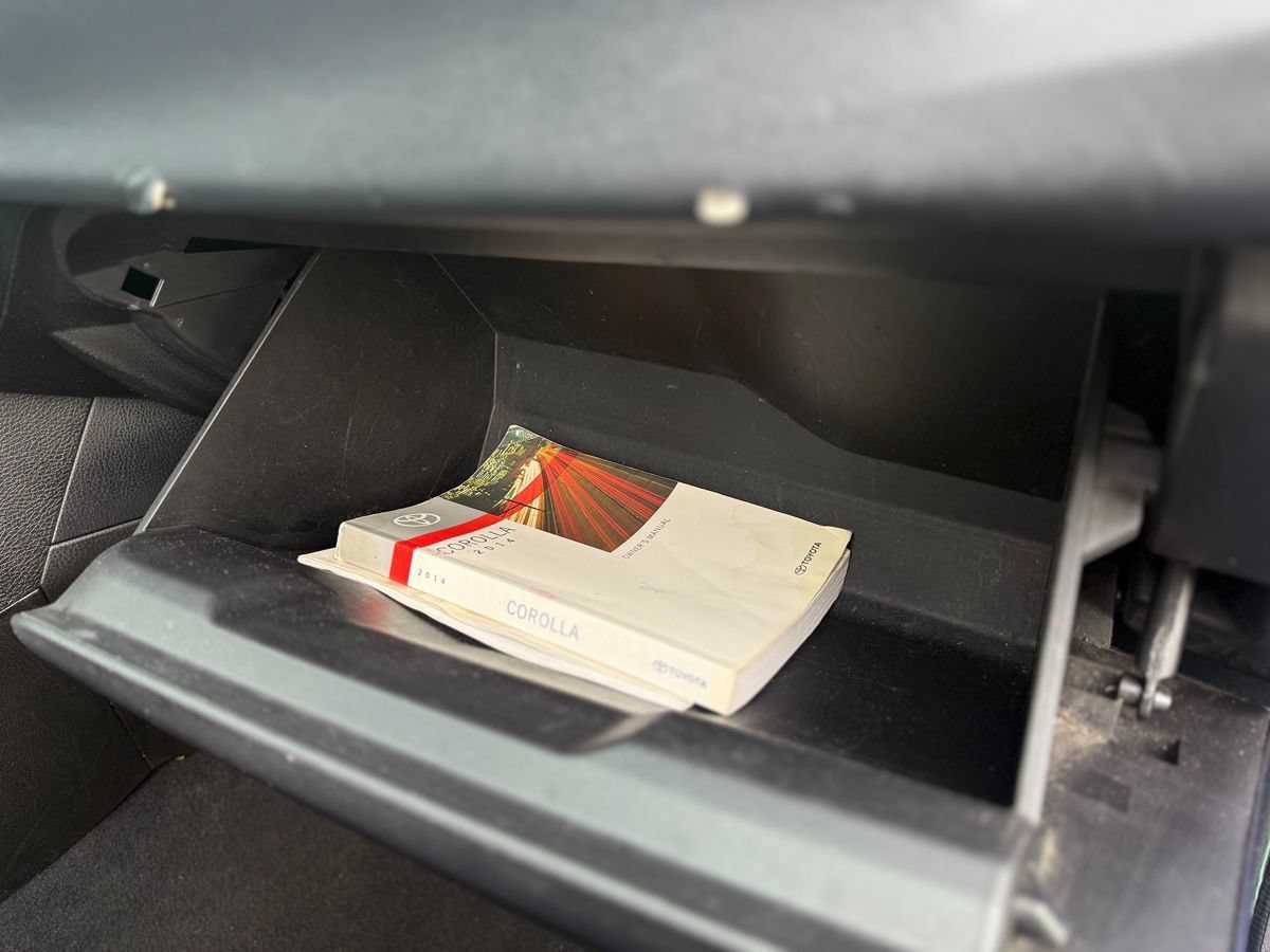 Used 2014 Toyota Corolla S FWD image 36