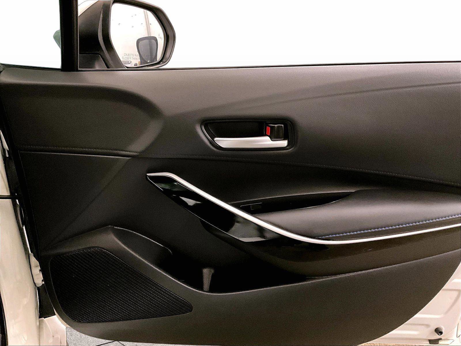 Used 2020 Toyota Corolla XSE FWD image 23