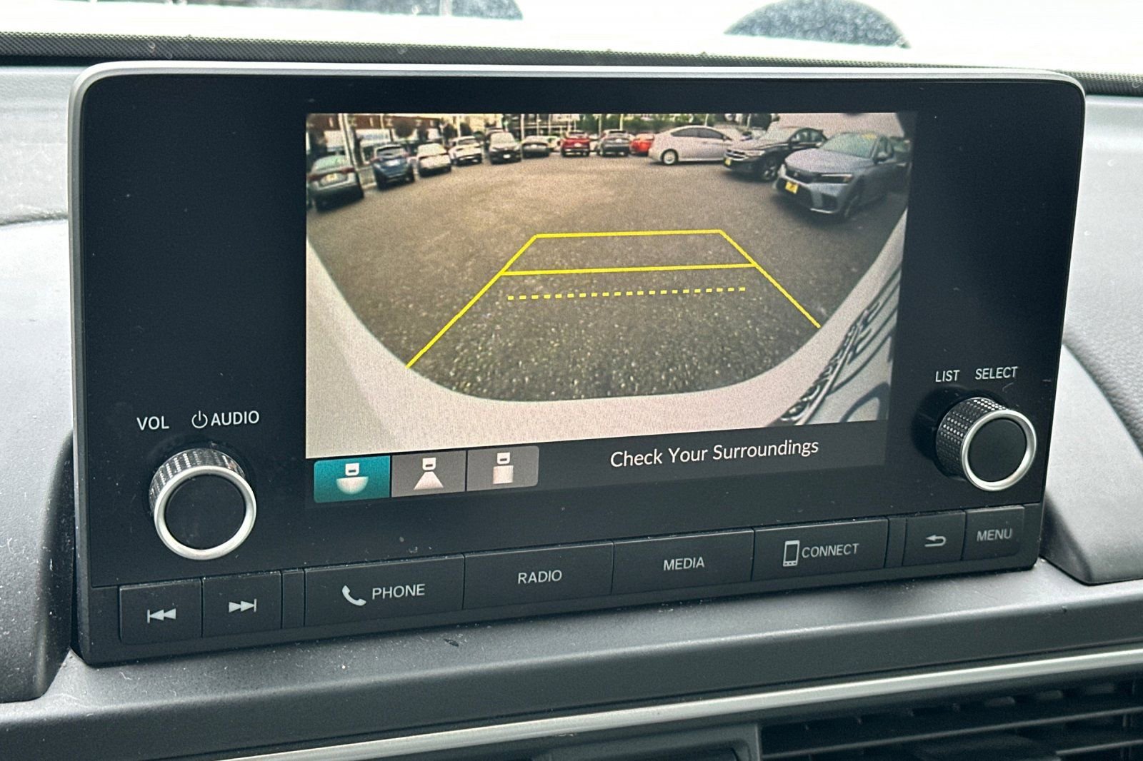 Used 2023 Honda Pilot LX image 23