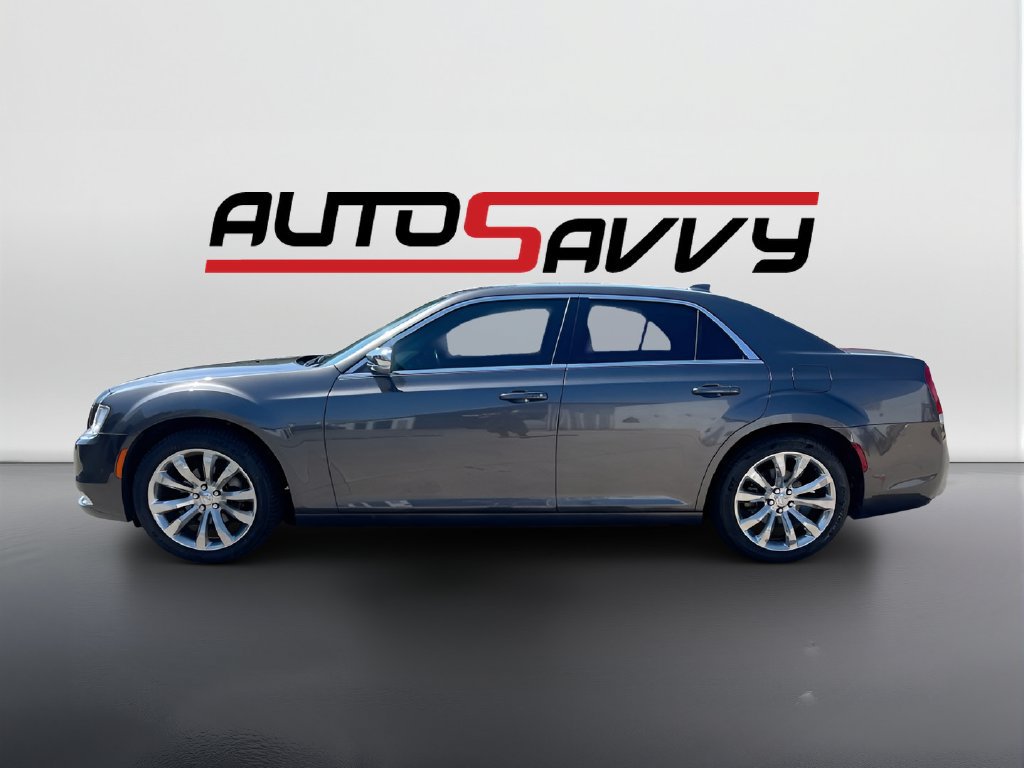 Used 2021 Chrysler 300 Touring L RWD image 4