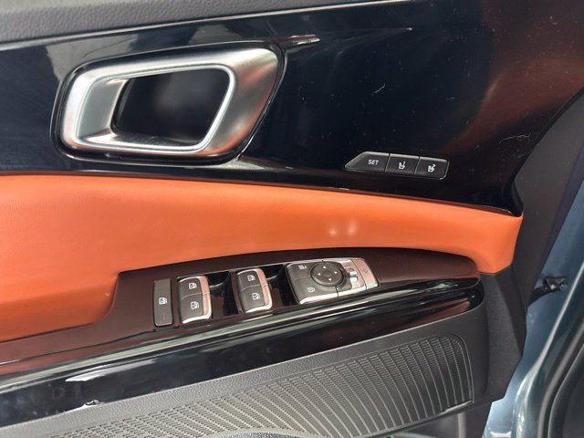 Used 2022 Kia Carnival SX Prestige w/ Paint Protection Package FWD image 42